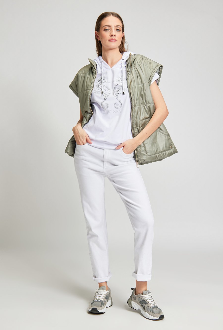 T-shirt damski z dżetowym wzorem