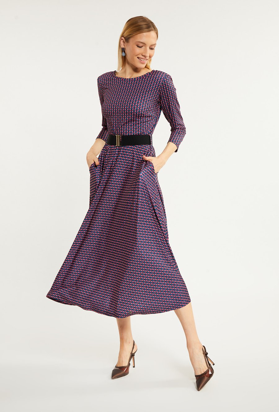 Wzorzysta sukienka damska midi
