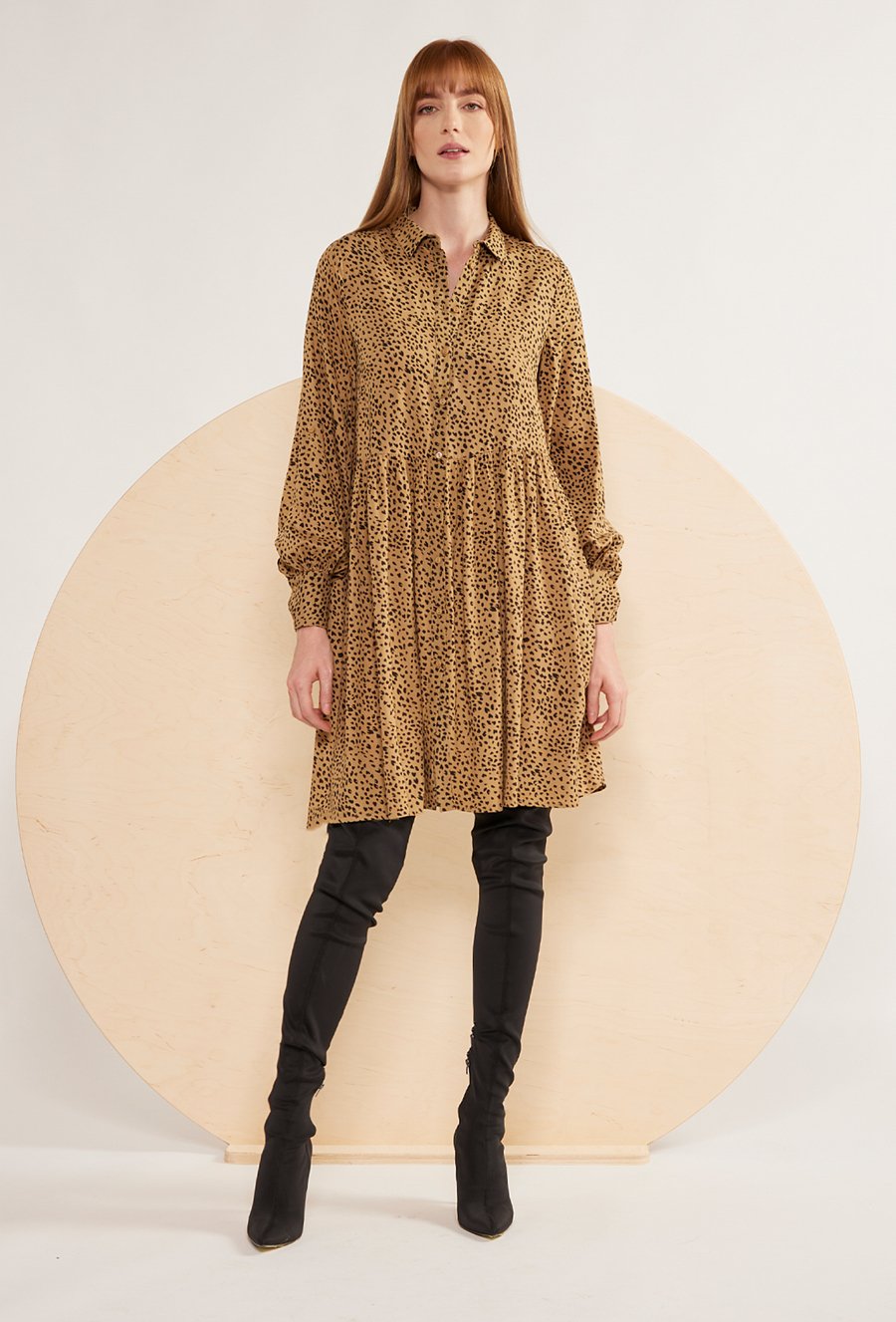 Wiskozowa sukienka w zwierzęcy wz&oacute;r