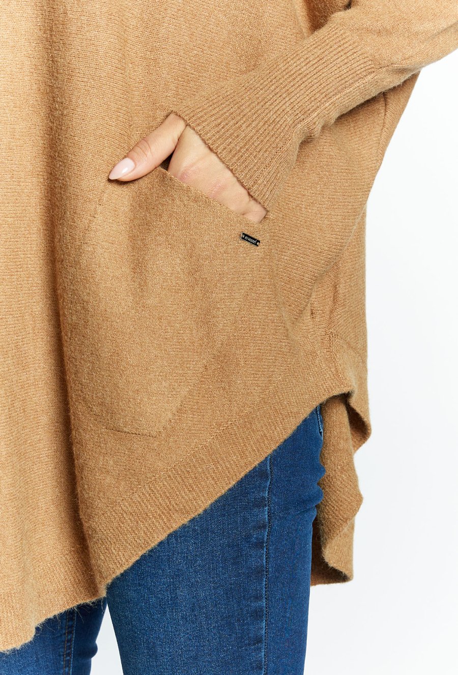 Asymetryczny sweter damski