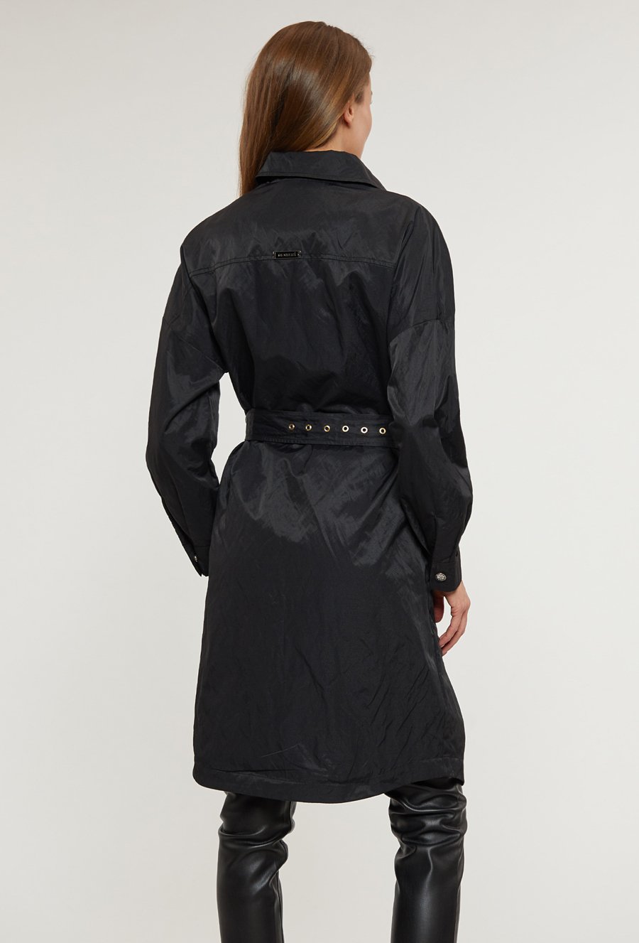 Klasyczny trencz damski