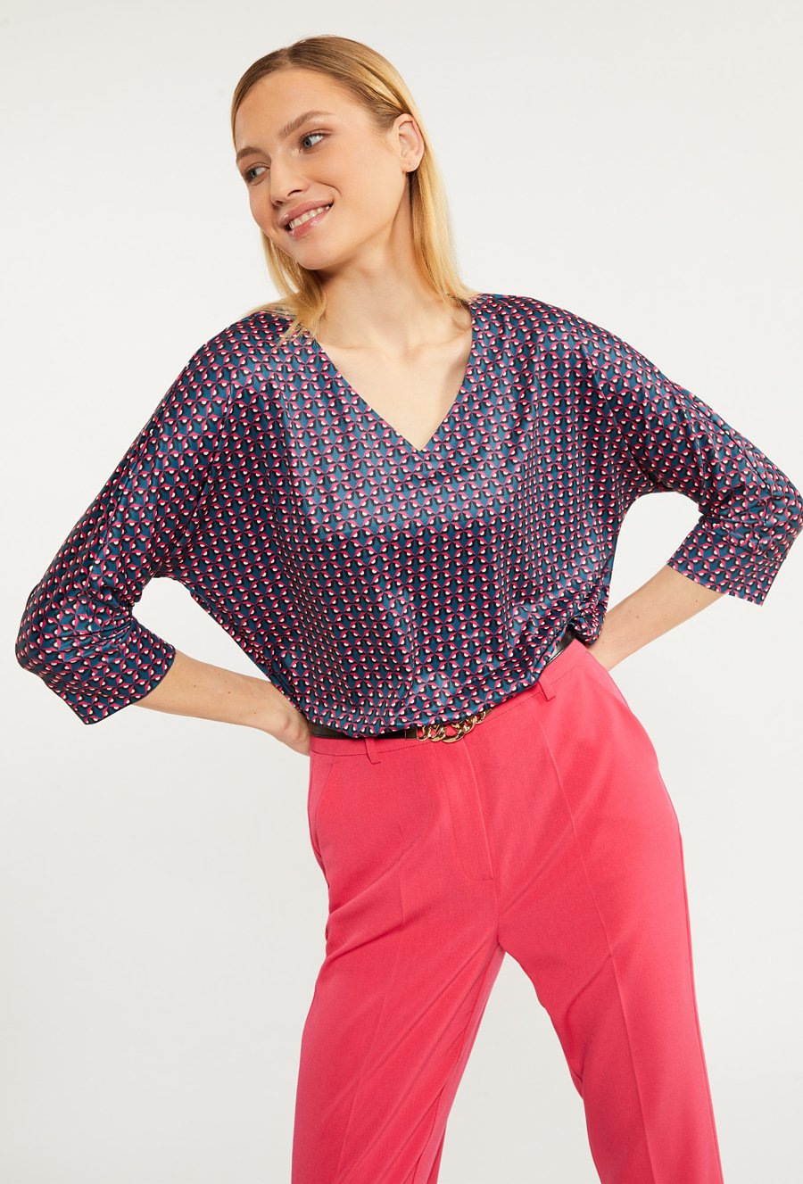 Wzorzysta bluza damska