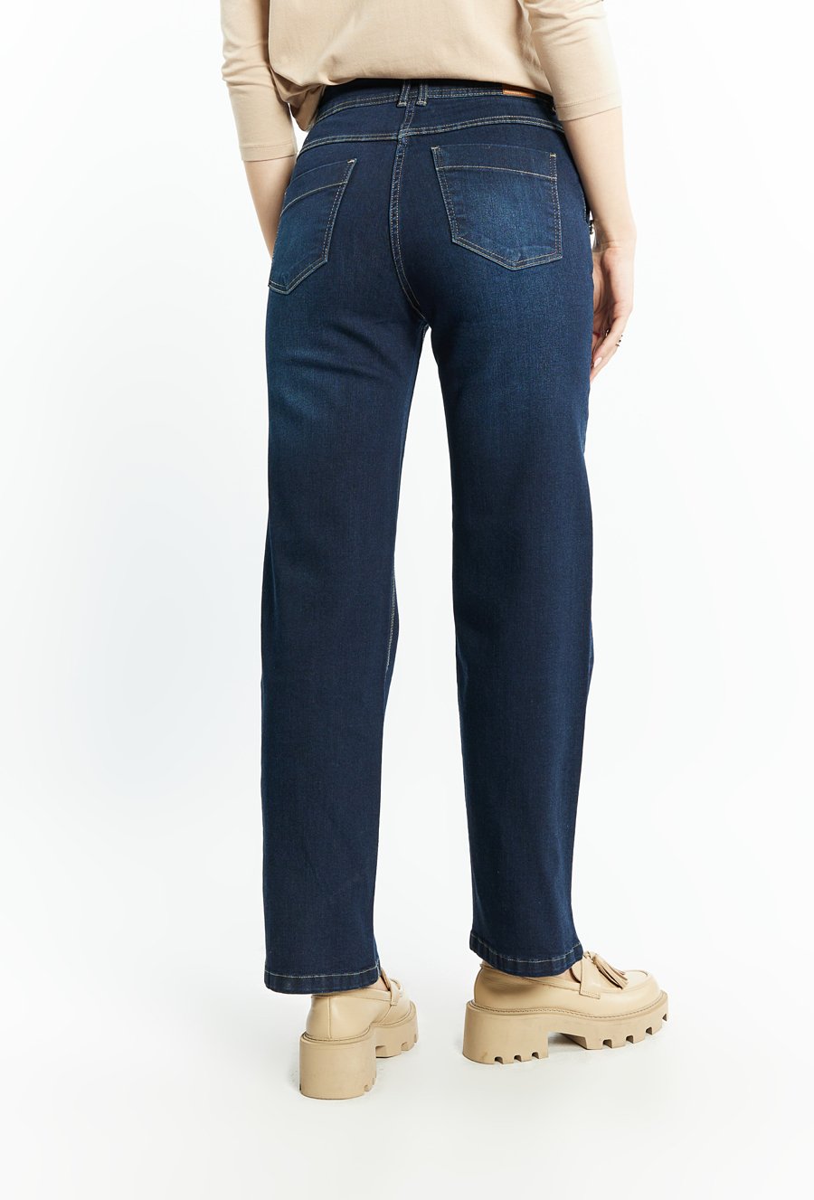 Jeansy z szeroką nogawką