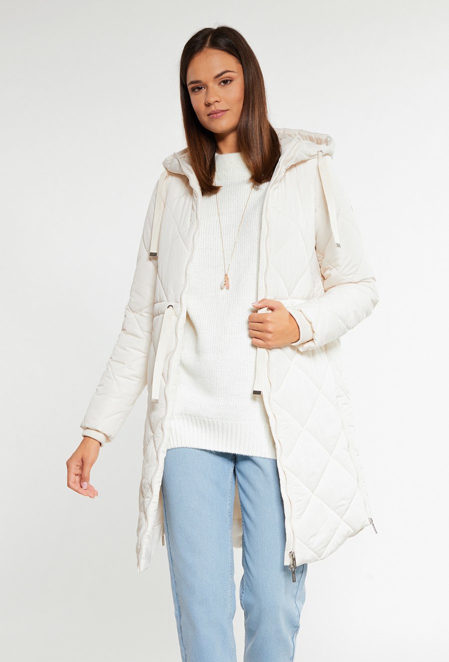 Kurtka ze ściągaczem w talii