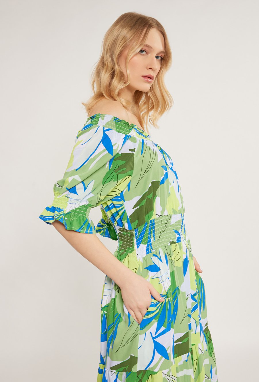 Wzorzysta sukienka damska