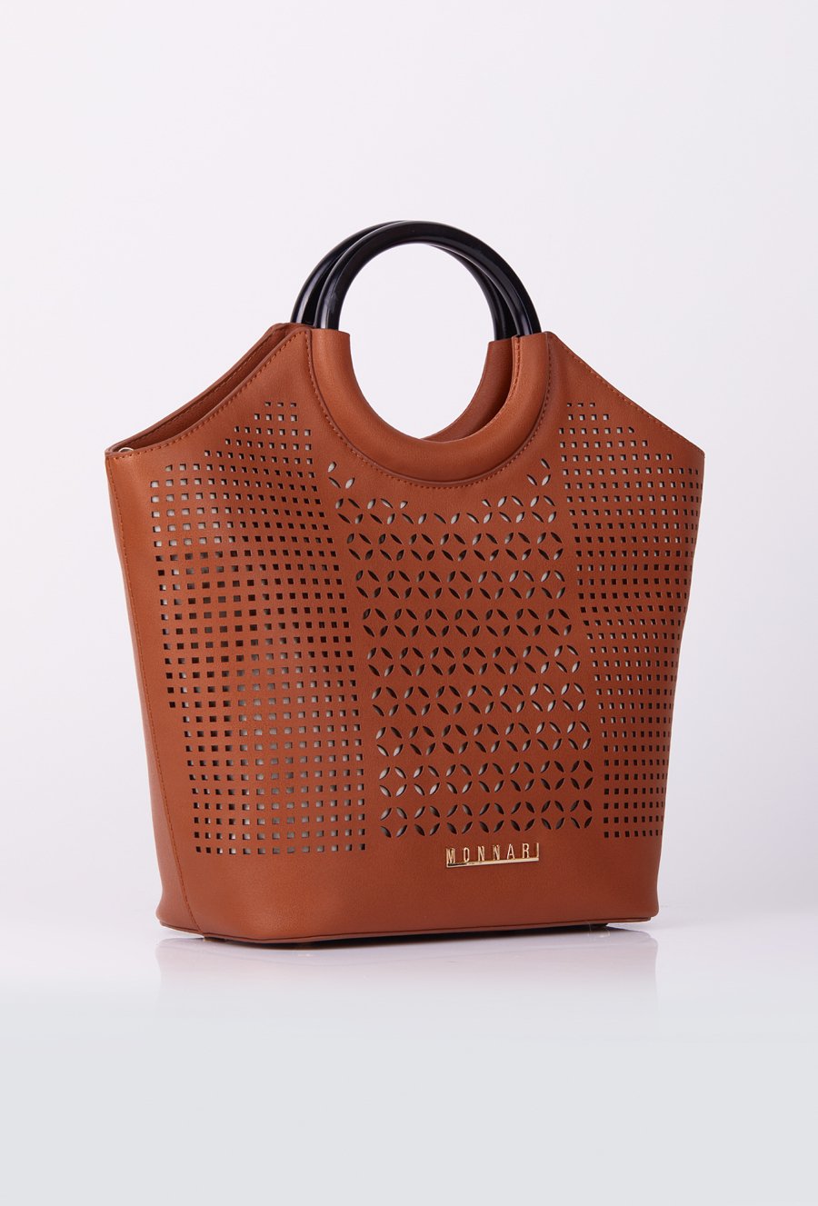 Ażurowa torba z drewnianymi rączkami