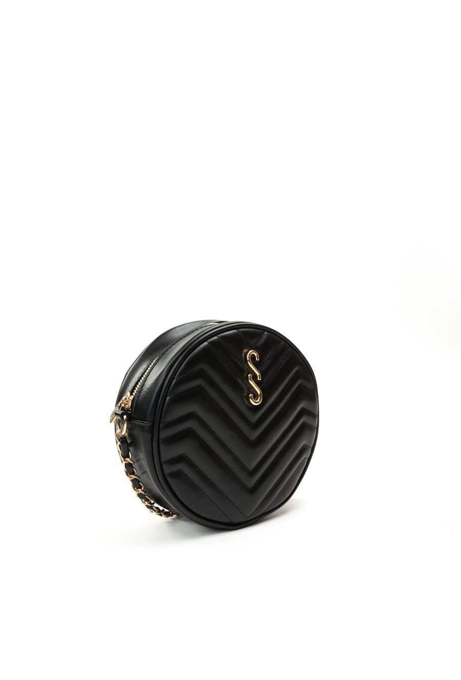 Kuferek damski o ciekawym kształcie