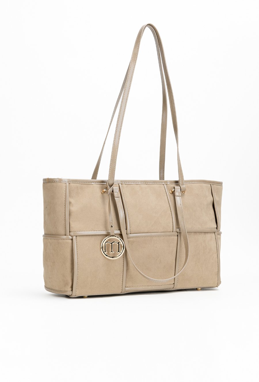 Duża akt&oacute;wka damska