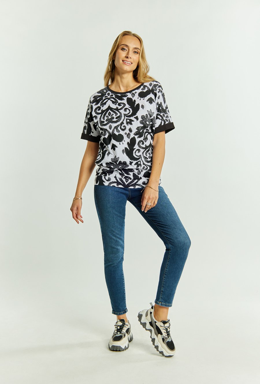 Dzianinowy T-shirt damski