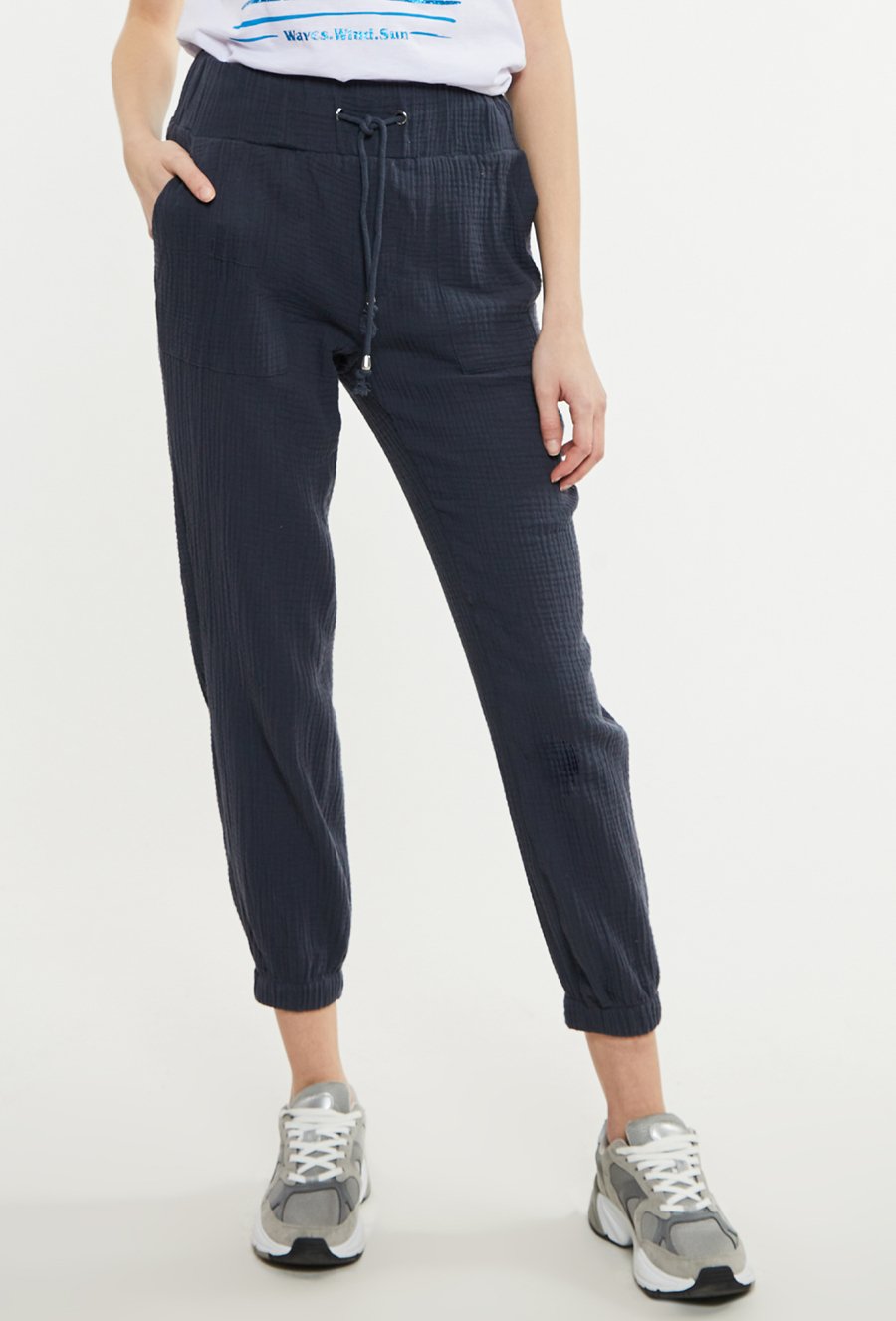 Bawełniane spodnie ze ściągaczem