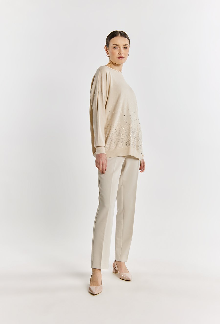 Sweter damski z dżetami