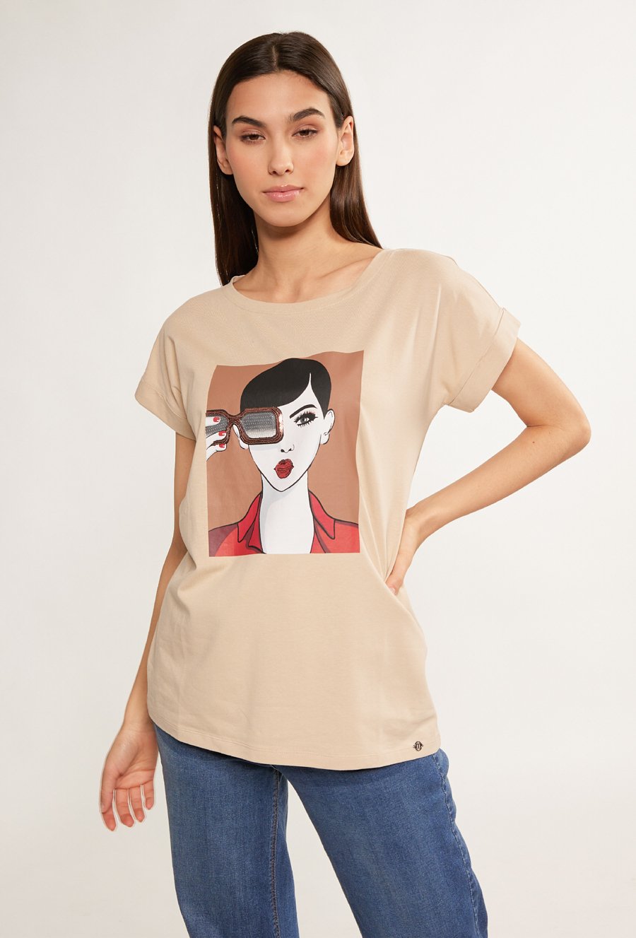 T-shirt damski z ciekawym wzorem