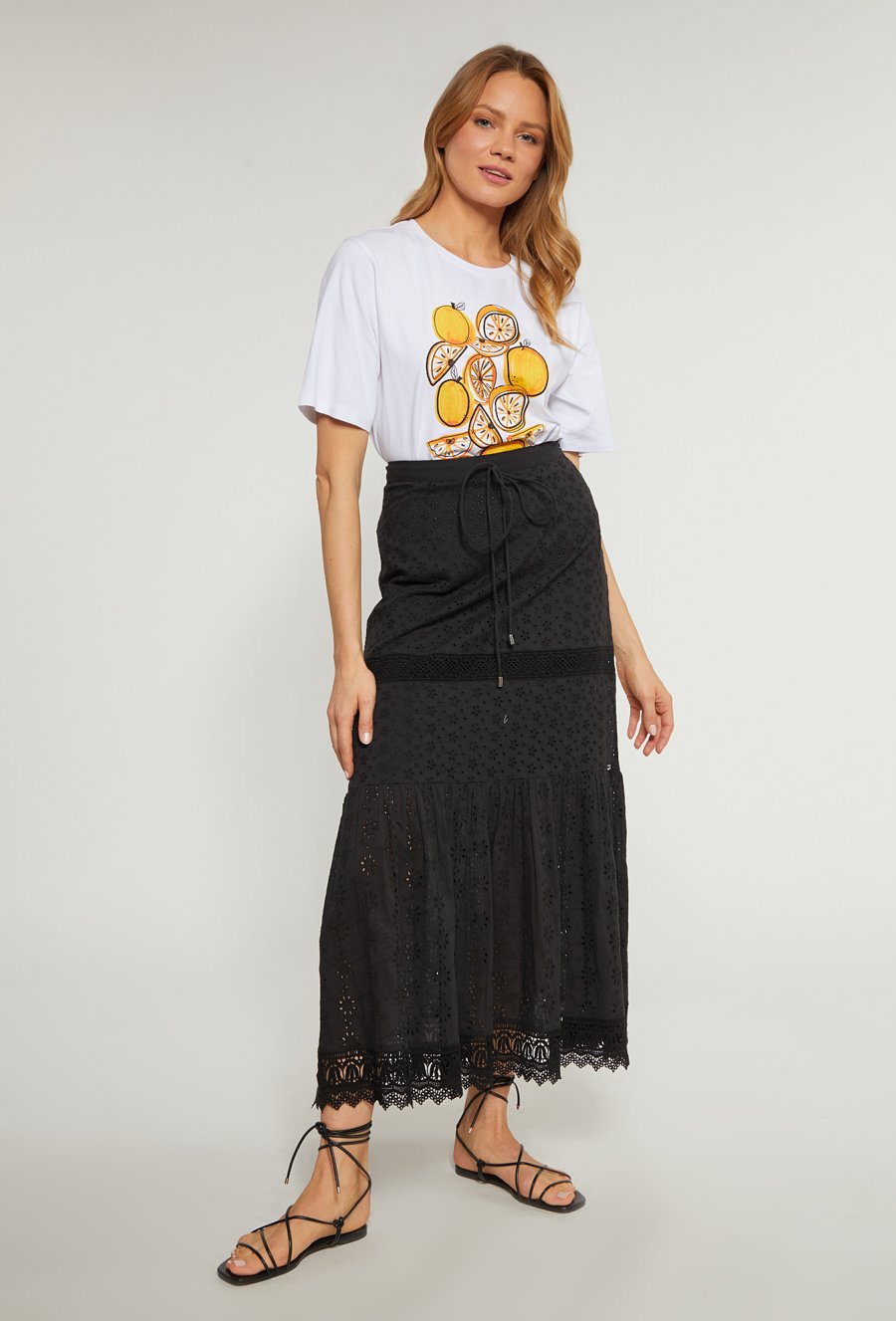 Ażurowa sp&oacute;dniczka damska