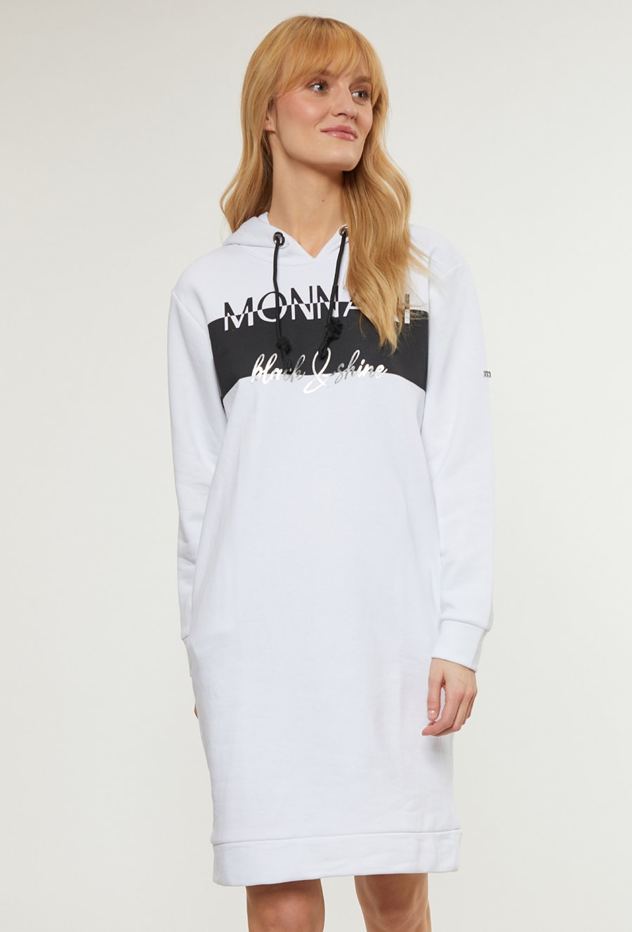 Dresowa sukienka damska z napisem