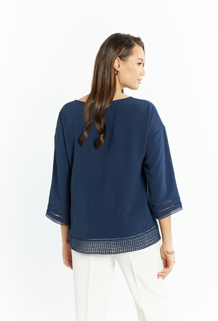 Bluzka damska z ażurowymi wstawkami
