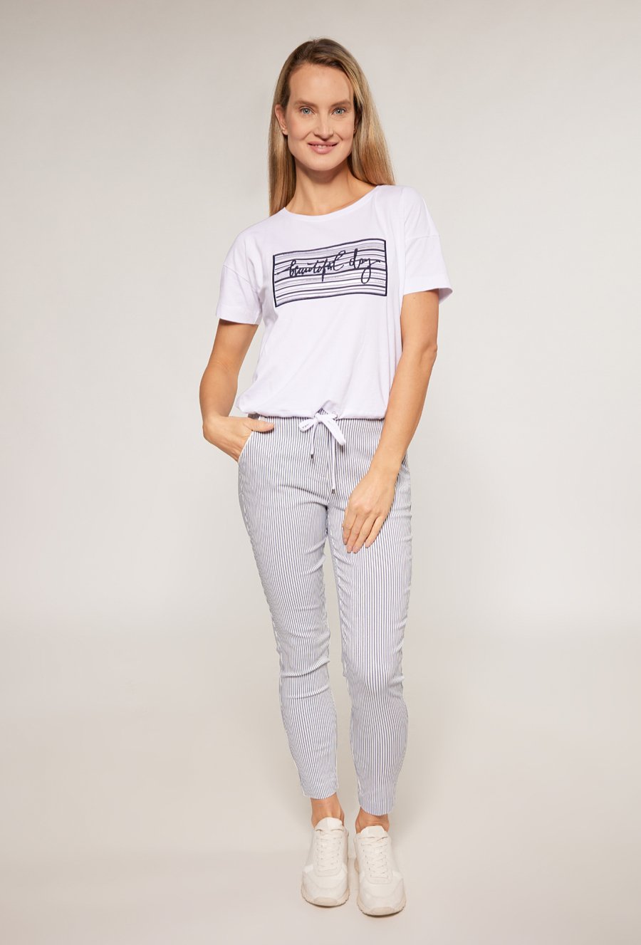 T-shirt z ozdobnym panelem