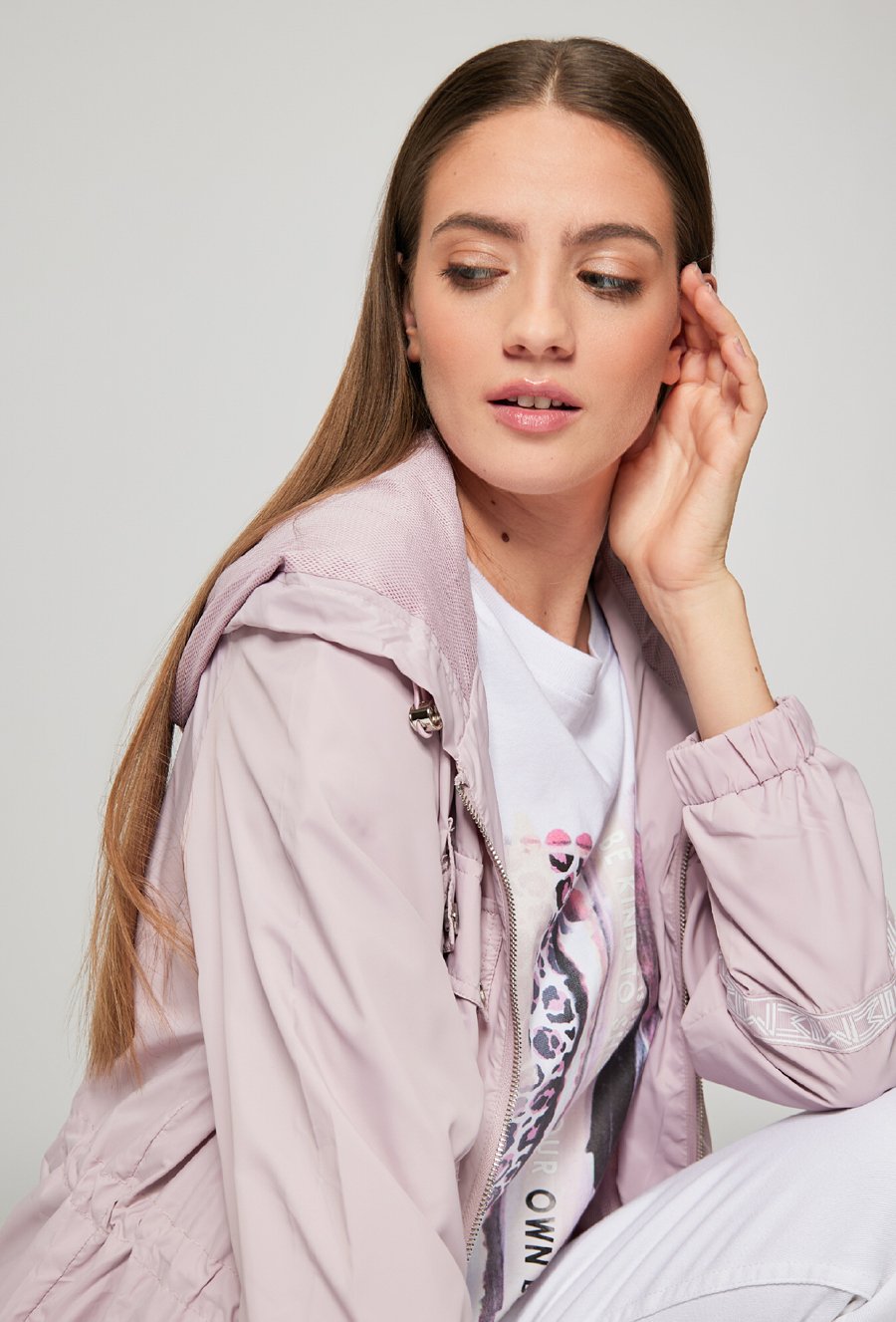 Gładki płaszcz damski typu parka