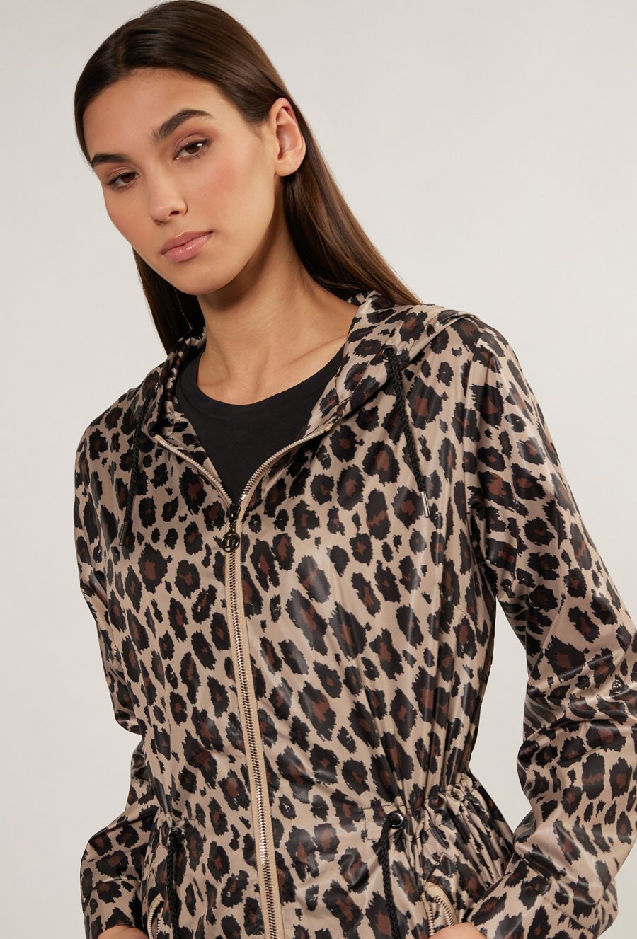 Przejściowa parka z wzorem