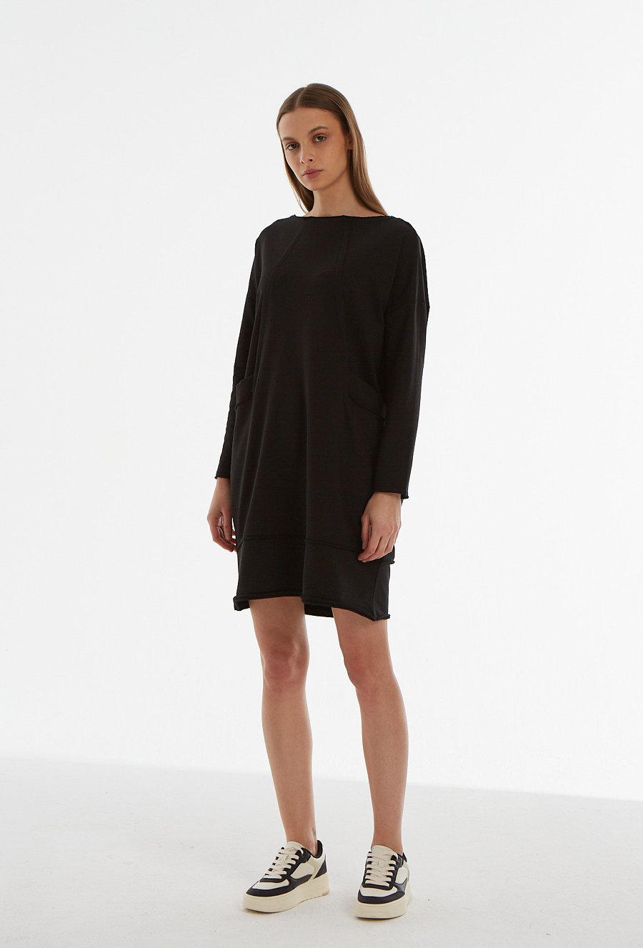 Czarna bawełniana sukienka
