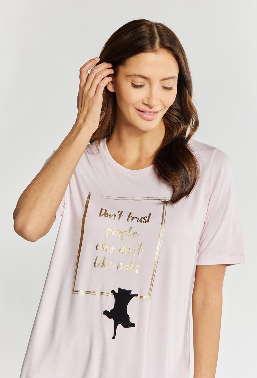 G&oacute;rą od piżamy z ciekawym napisem