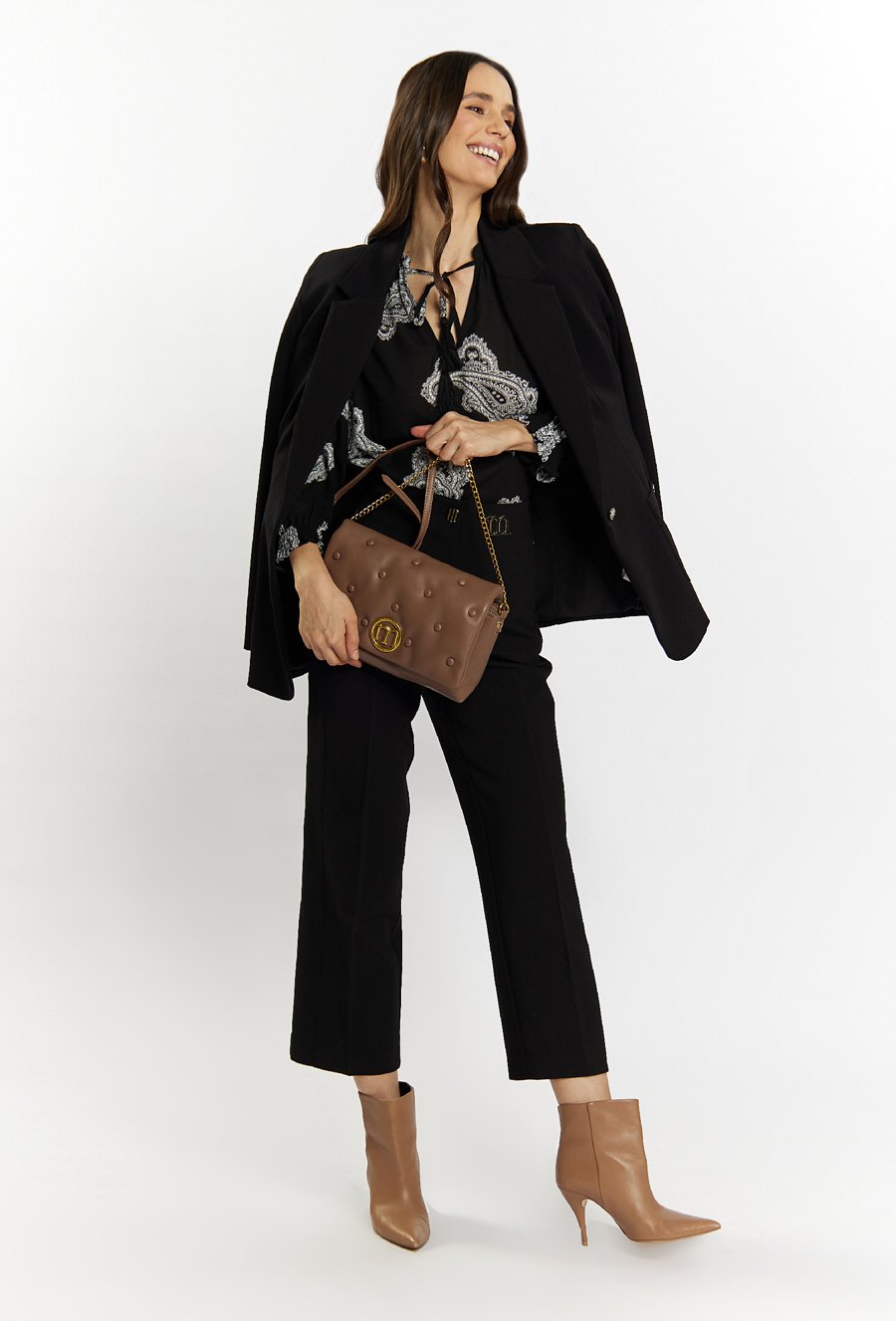 Torba damska z ozdobnymi przyszyciem