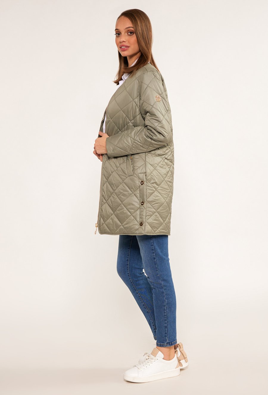 Pikowany płaszcz ze st&oacute;jką