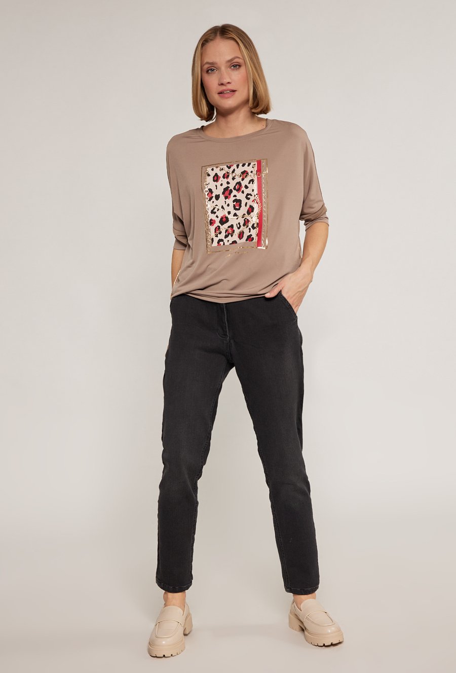 Bluzka damska z ozdobnym panelem