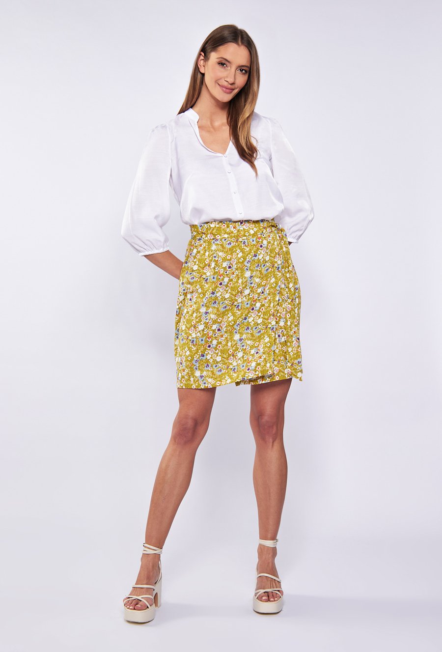 Sp&oacute;dnica mini z kopertowym wiązaniem