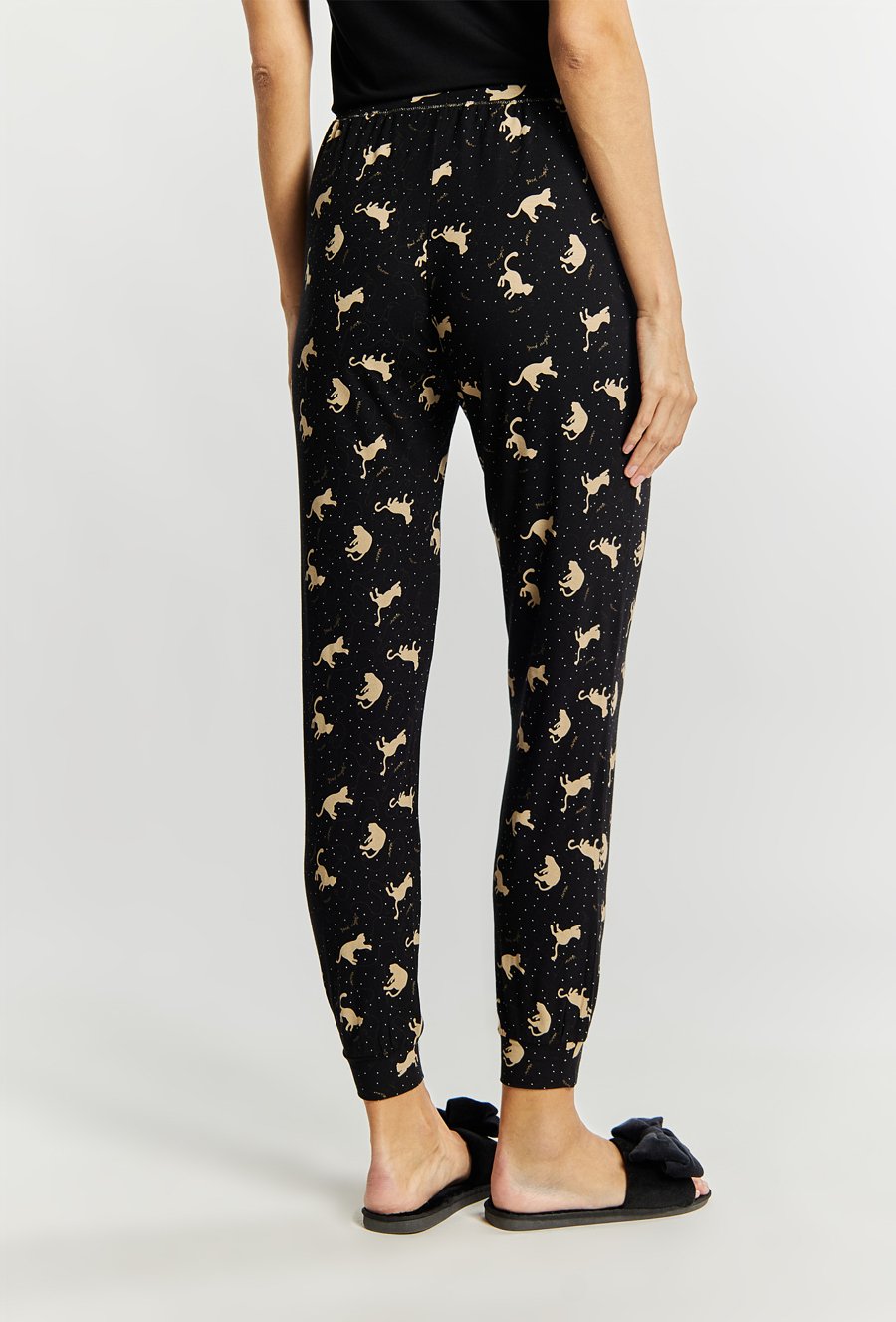 Długie spodnie od piżamy w kotki