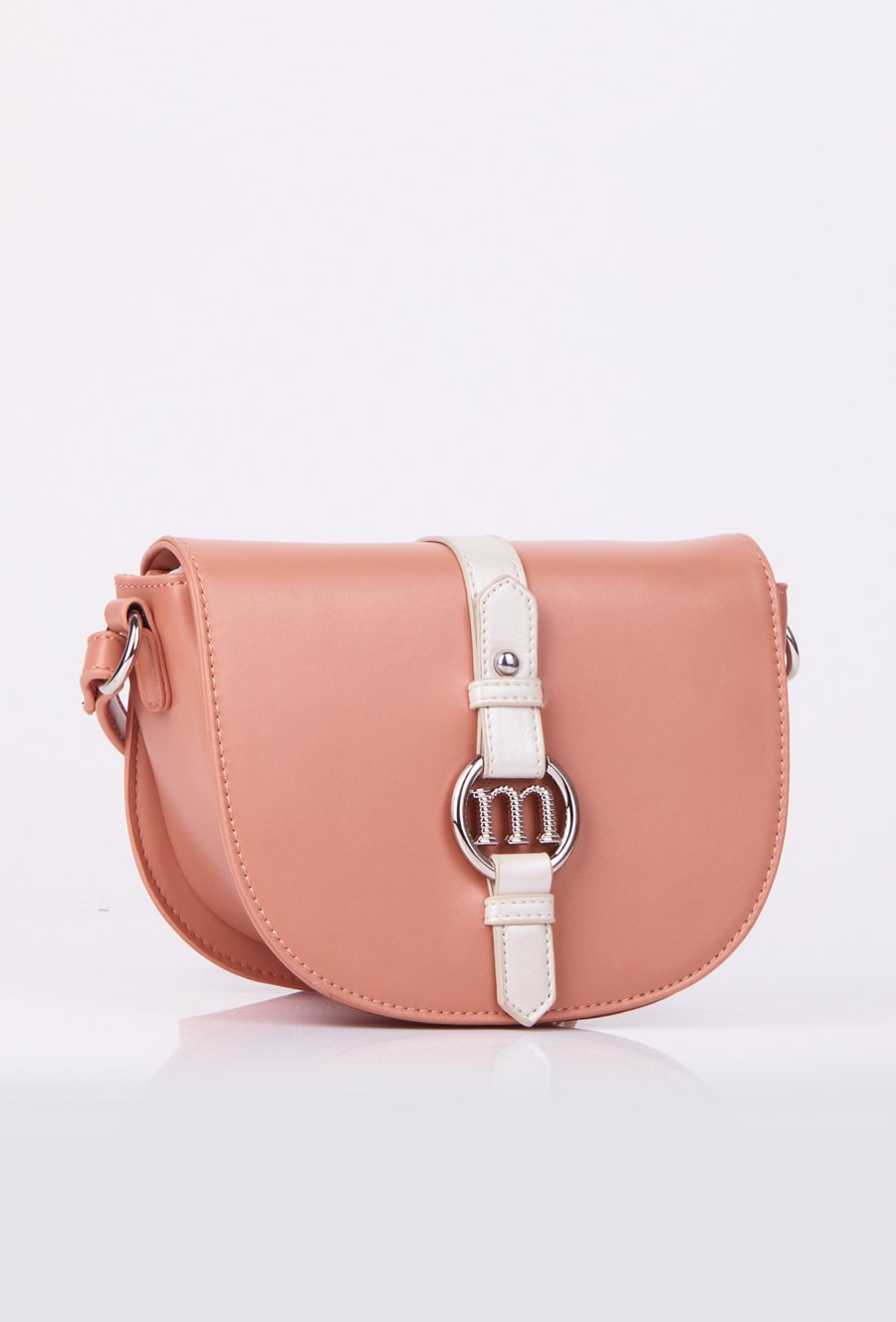 Mała torebka z ozdobnym paskiem na przodzie