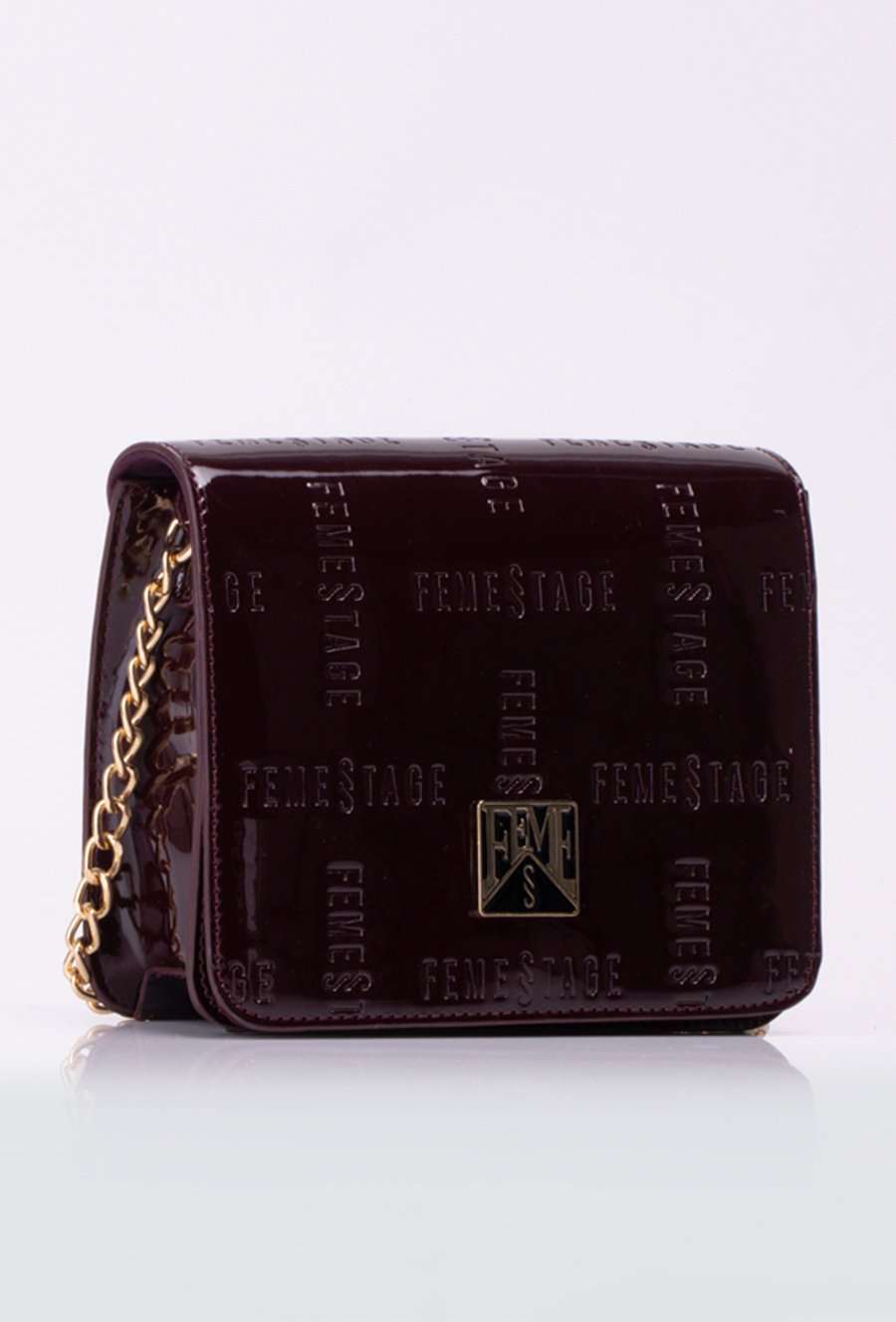 Mała, lakierowana torba crossbody