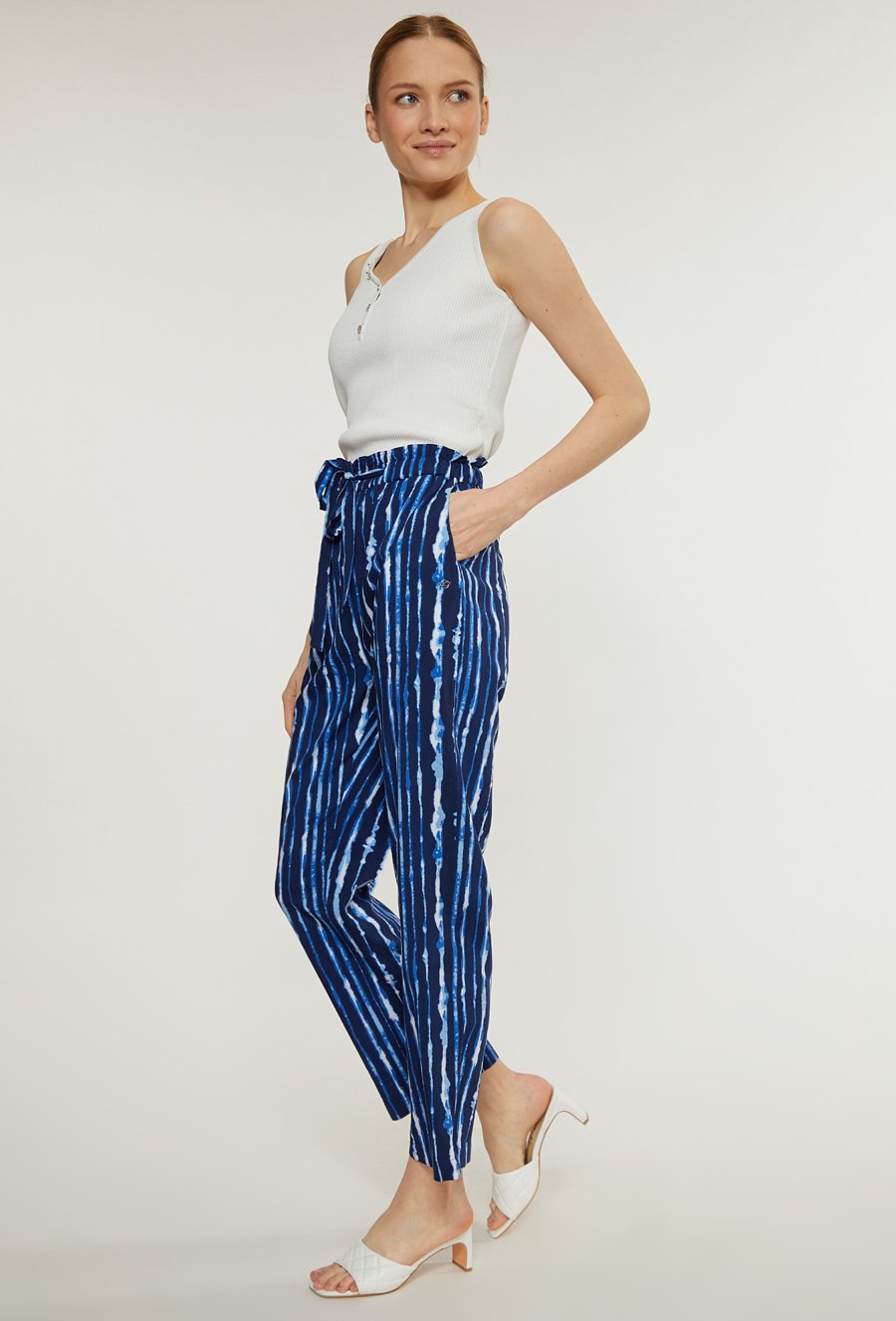 Wzorzyste spodnie z wiskozy