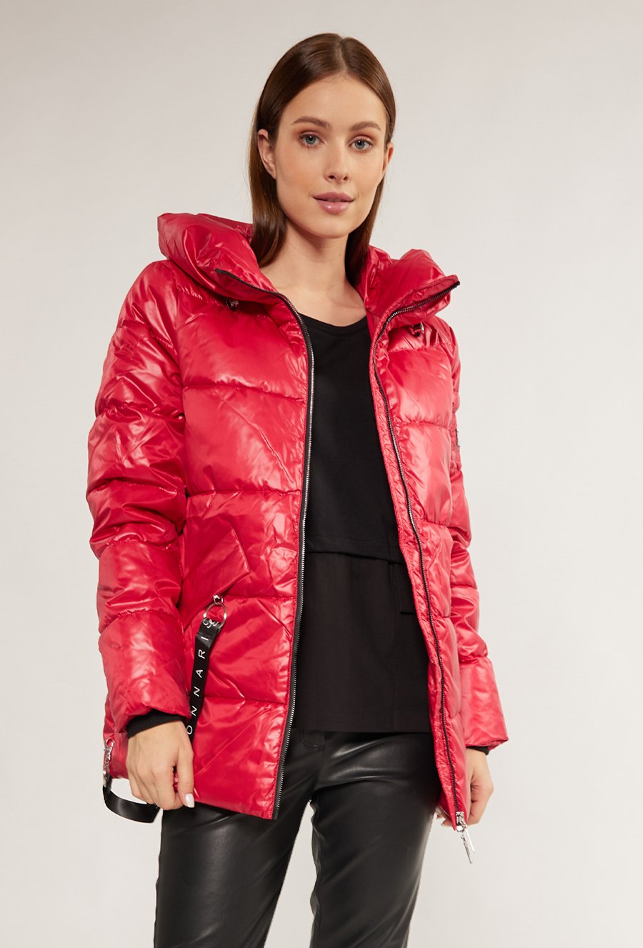 Pikowana kurtka z kapturem