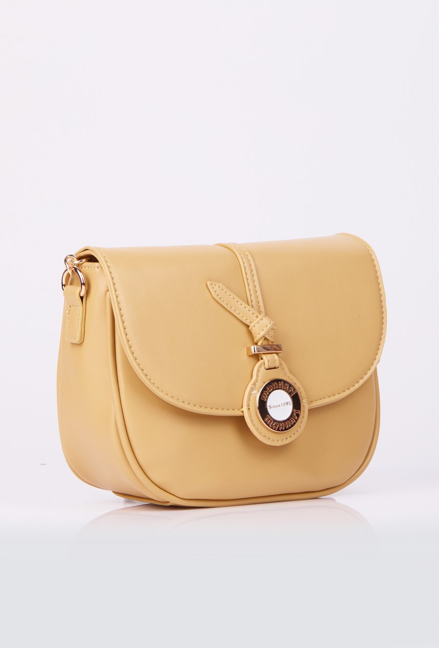 Mała torebka z aplikacją na przodzie