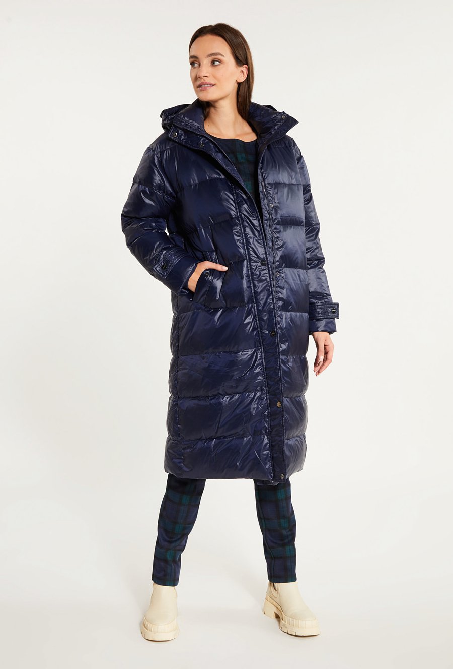 Pikowany płaszcz damski