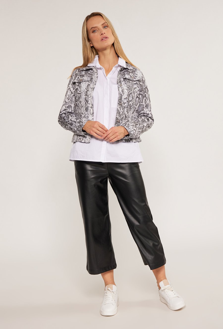 Wzorzysta kurtka damska