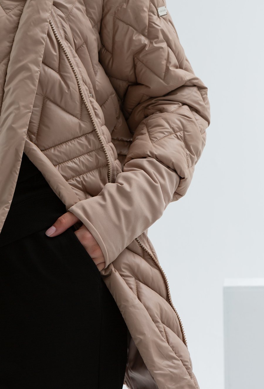 Pikowana kurtka w jodełkę