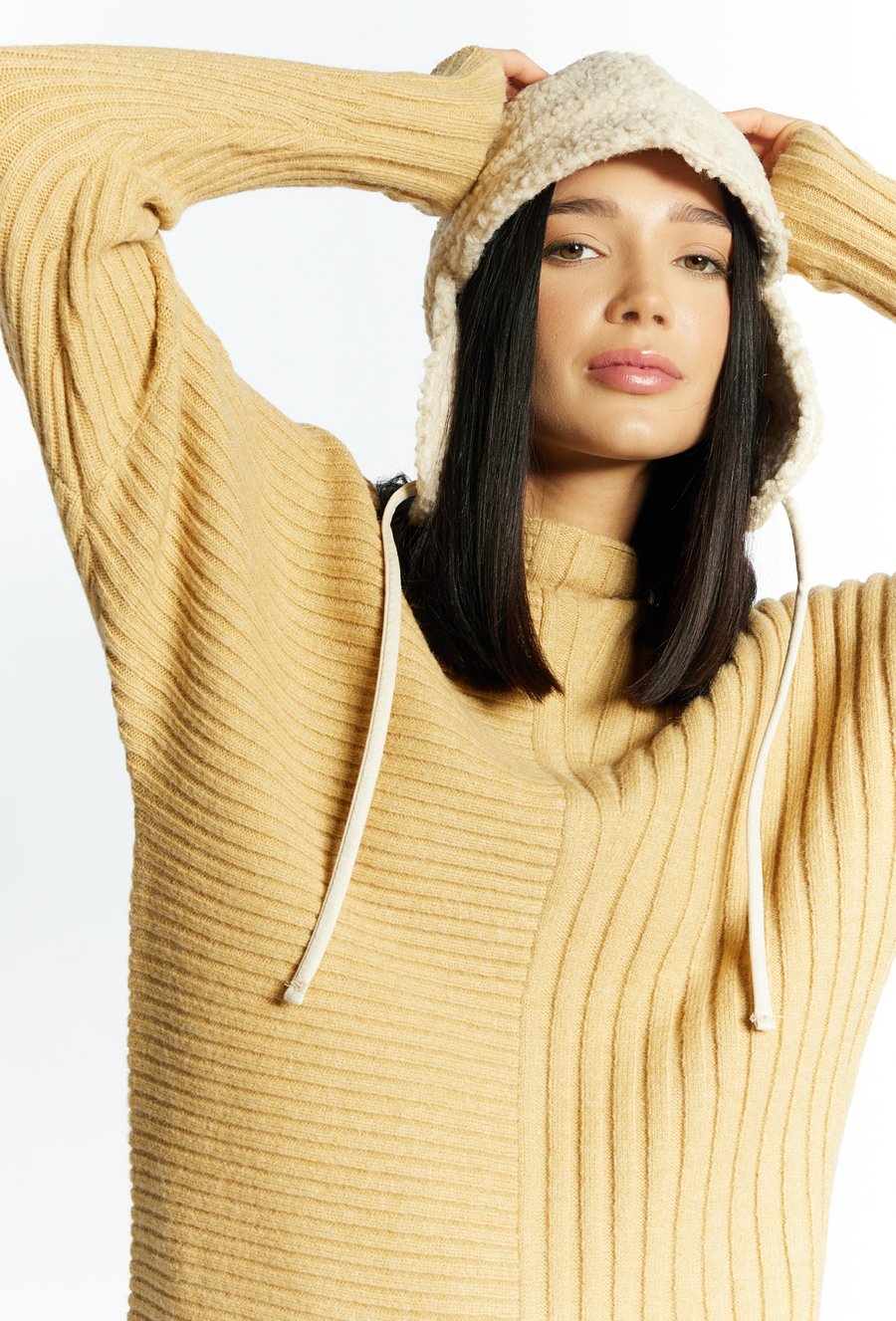 Czapka damska z nausznikami