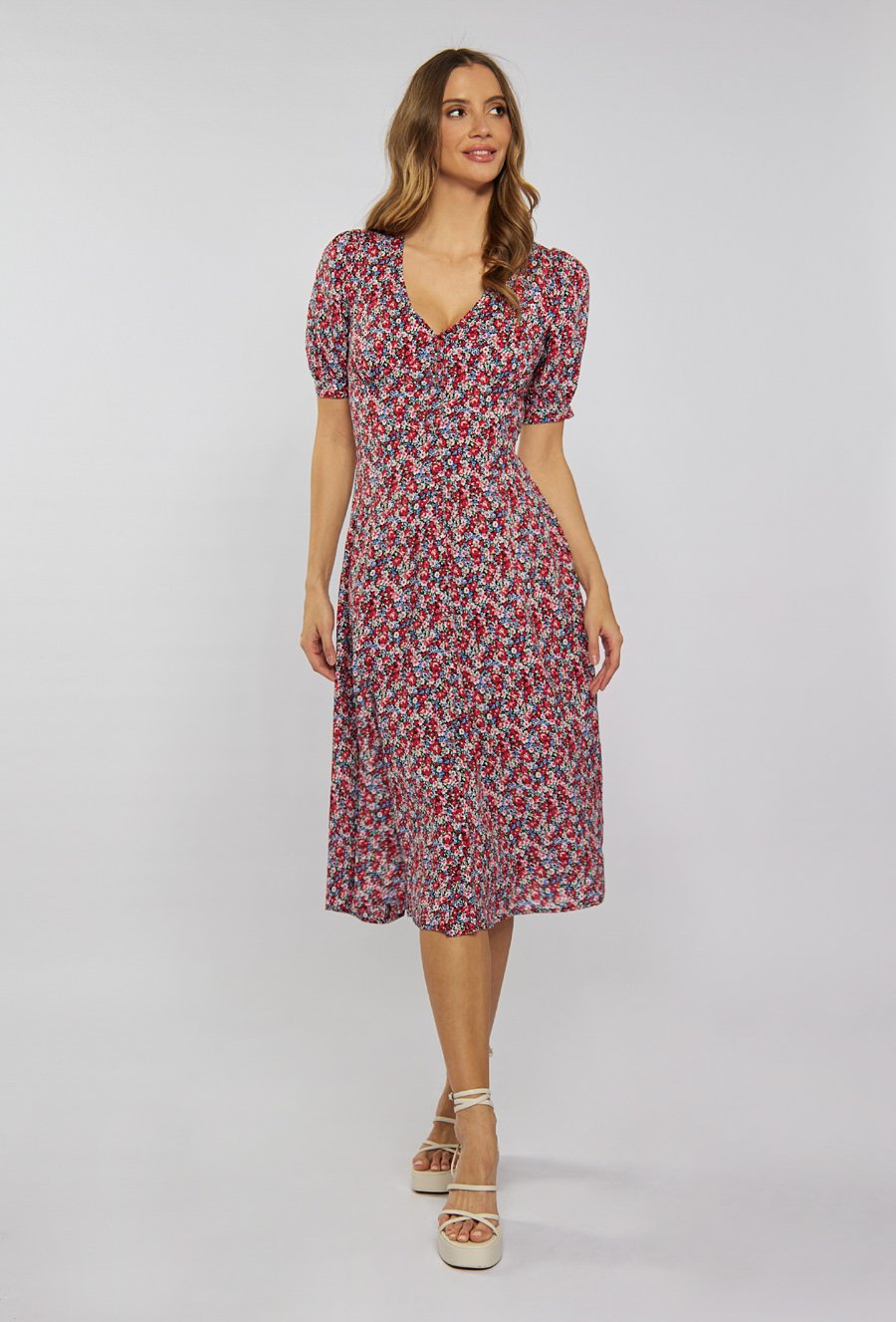 Sukienka midi w kwiaty