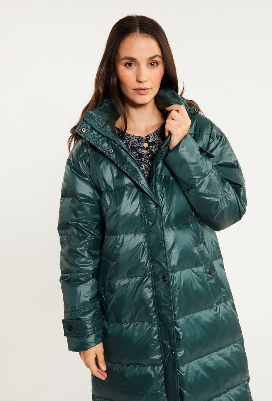 Pikowany płaszcz damski