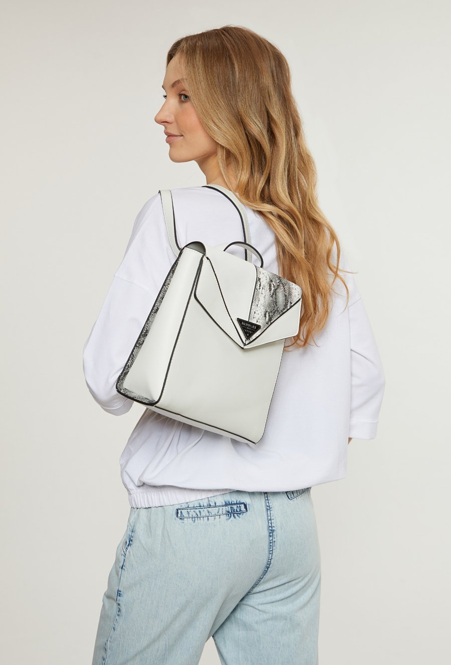 Plecak damski z aplikacją