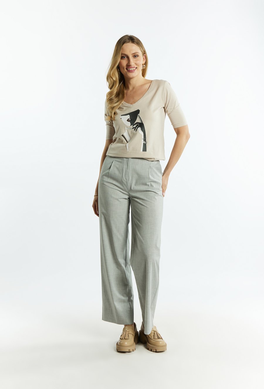 Bluzka damska z dekoltem V