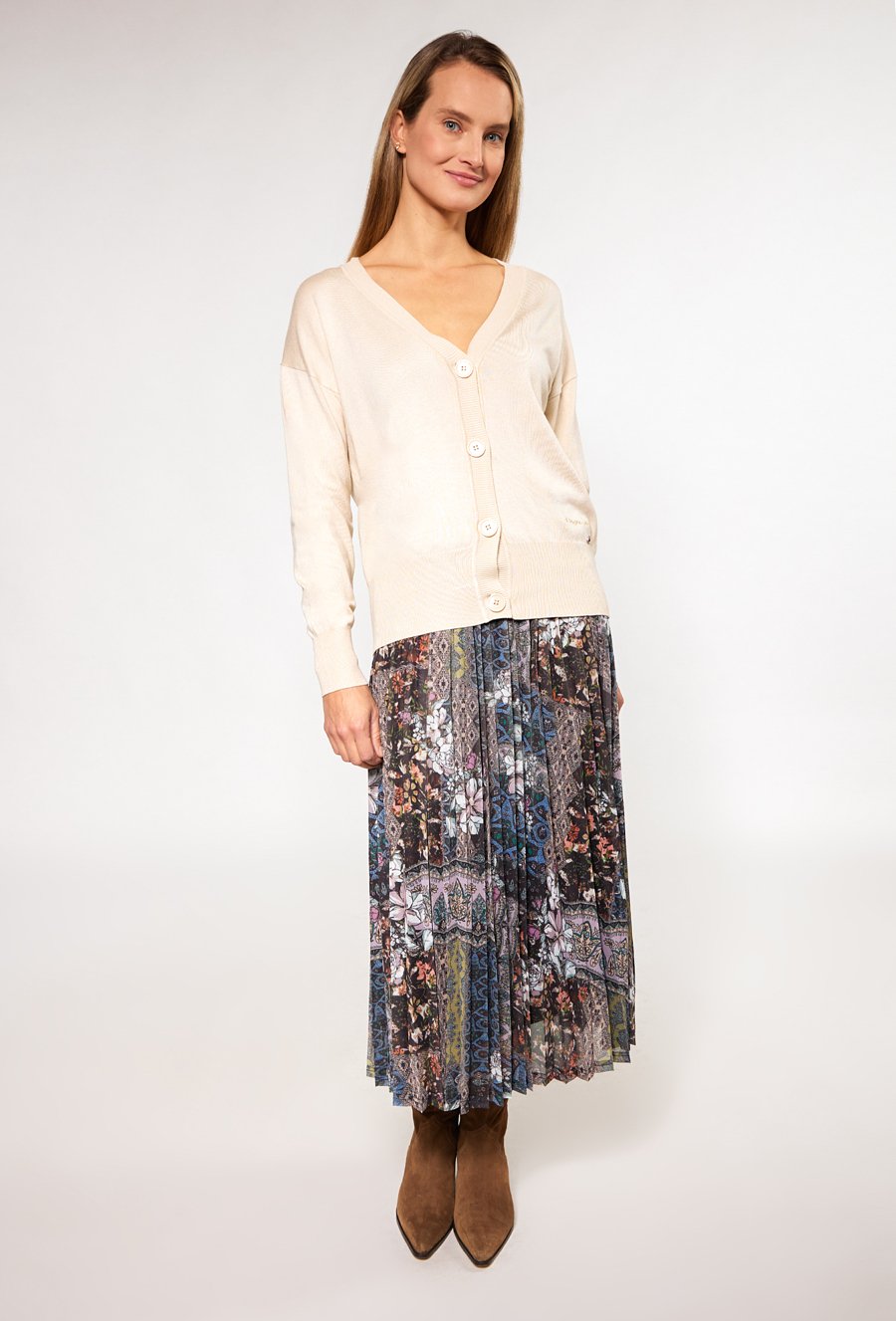 Sweter zapinany na guziki