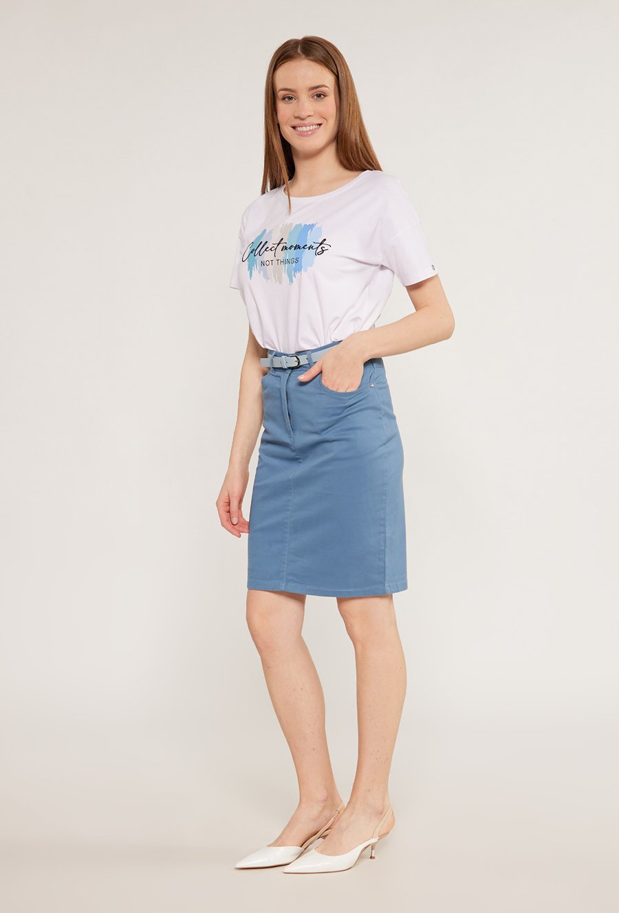 Sp&oacute;dnica damska z paskiem