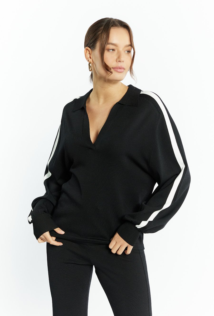 Sweter damski z kołnierzem