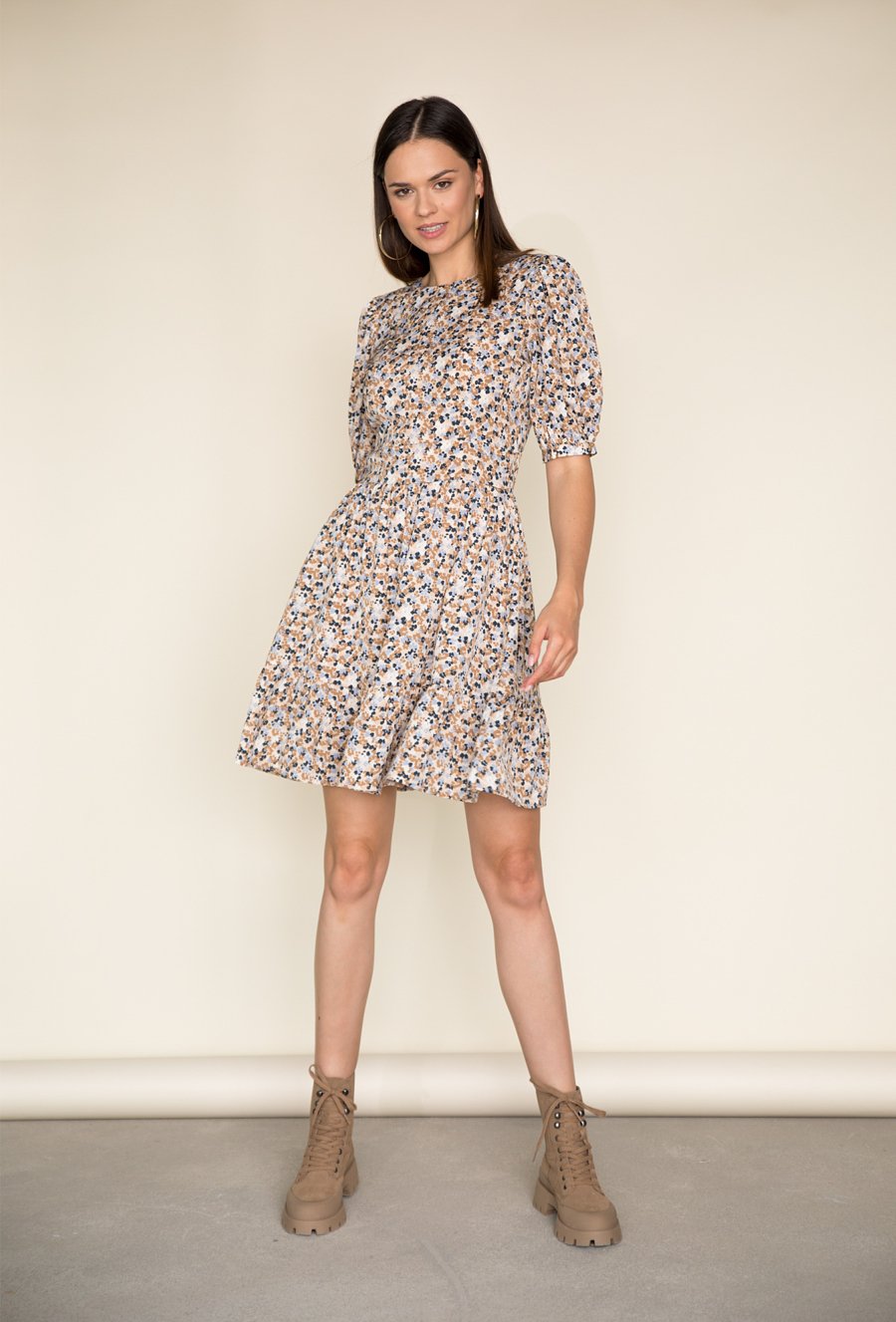 Romantyczna sukienka w kwiaty