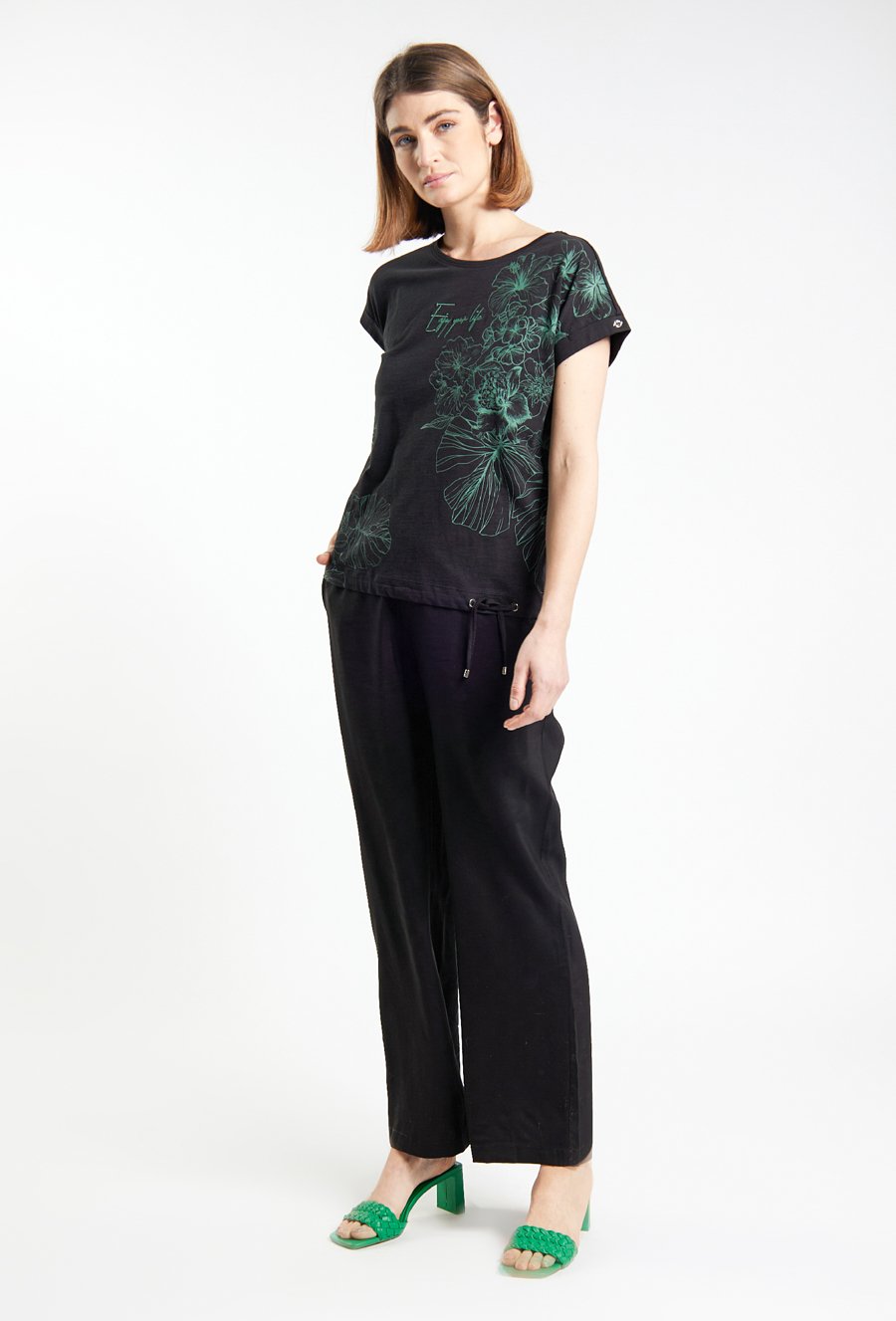 T-shirt damski z ciekawym wzorem