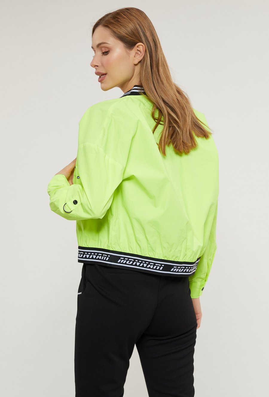 Koszulowa bluzka ze st&oacute;jką