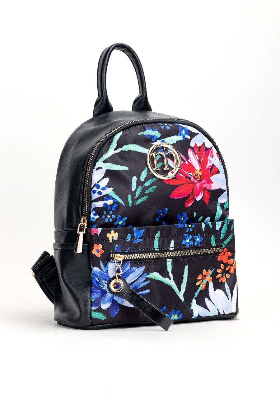 Plecak damski z widocznym logo z przodu