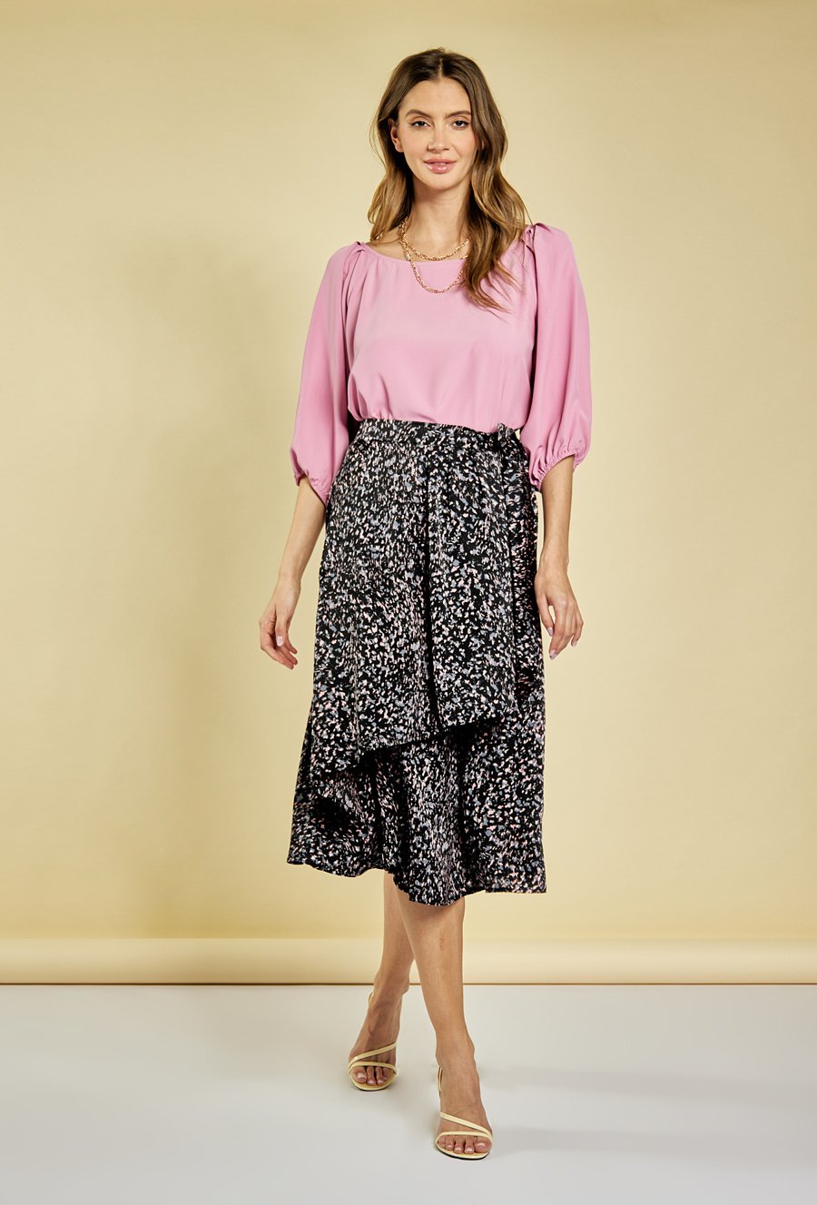 Wzorzysta sp&oacute;dnica midi